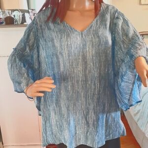 Cocomo Woman 3X blue flutter 18" bell sleeve drapey stylish top